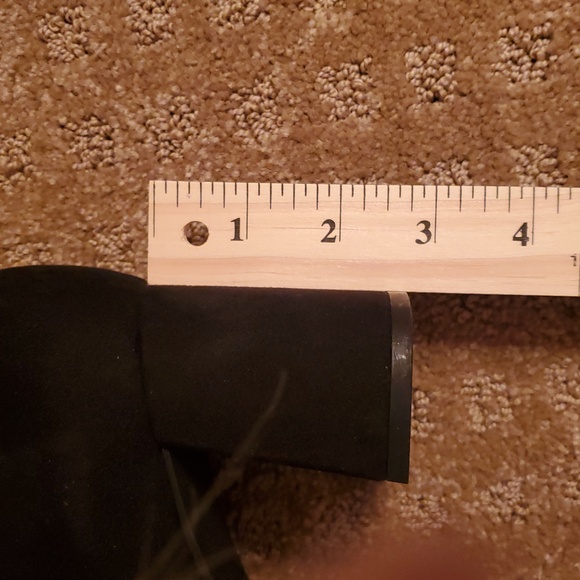 Suede INC International Concepts Women's Black 2 3/4 Heeled Boots - Picture 11 of 12